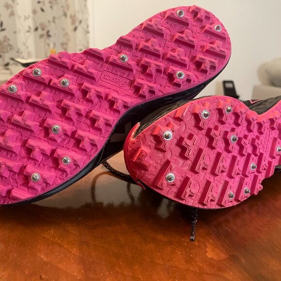 Winter running shoes with studs, espadrilles de course avec crampons de metal - Picture 3 of 5